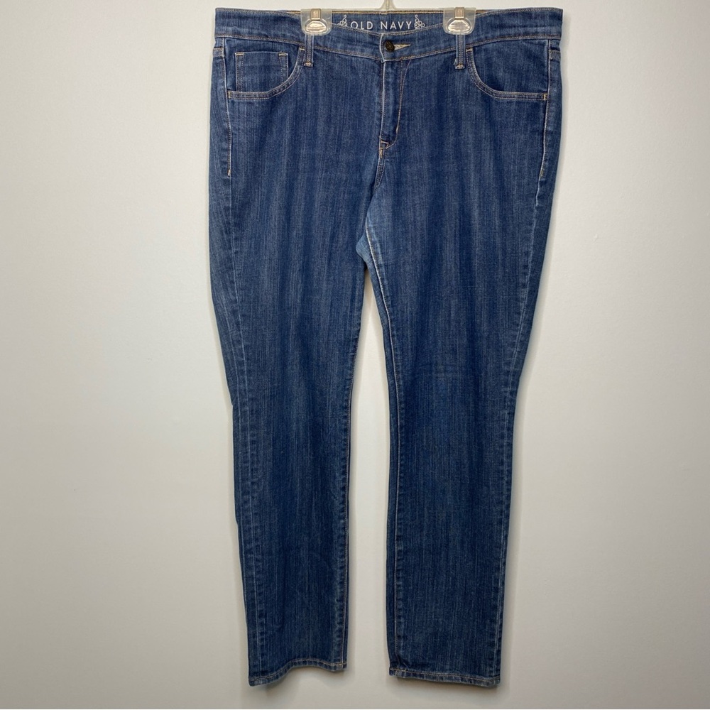 Women’s Old Navy Straight Leg Jeans
